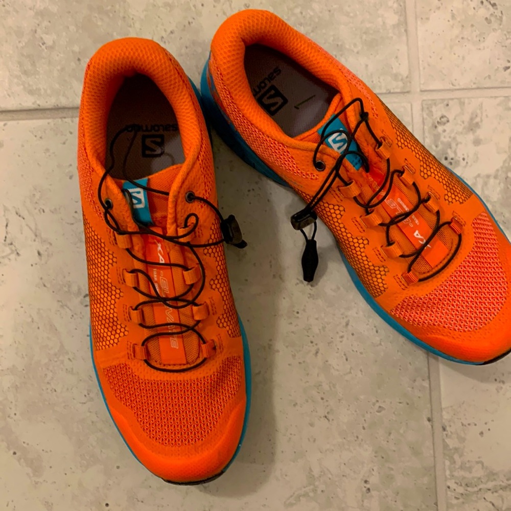 Trail running shoes
